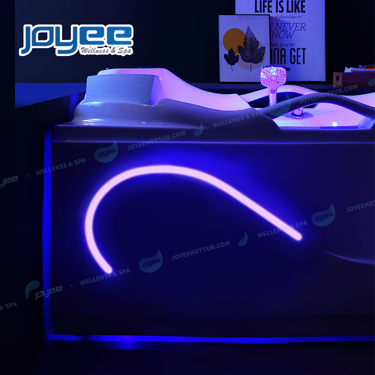 Угловая гидромассажная ванна Joyee с LED-водопадом