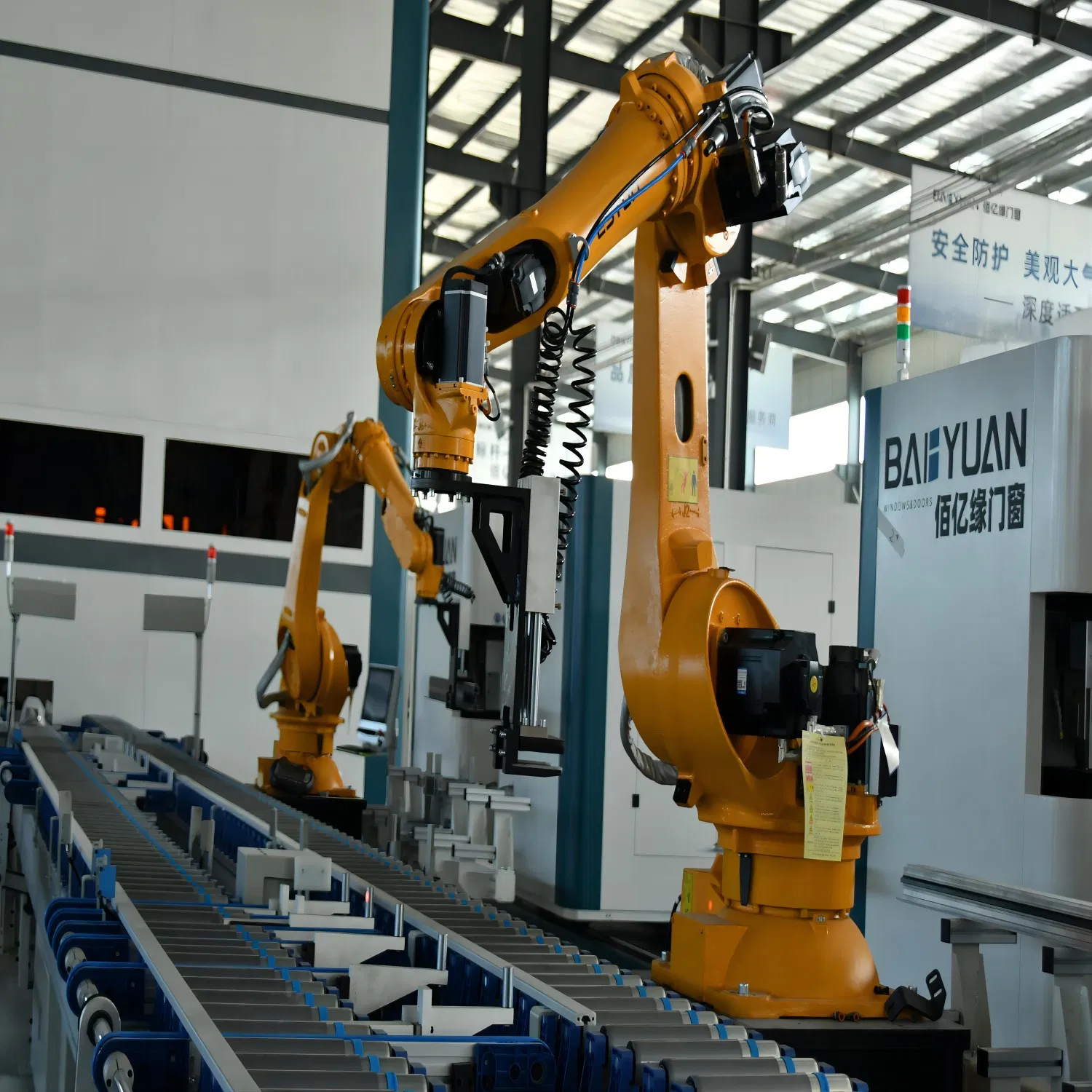 Customized Double Glazed Hollow Glass Aluminum Casement Window for Building Project.