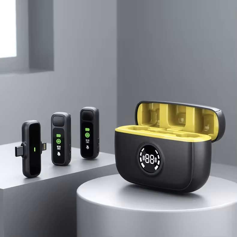 Wireless Lapel Microphone Portable Mini Lavalier Microphone for Mobile