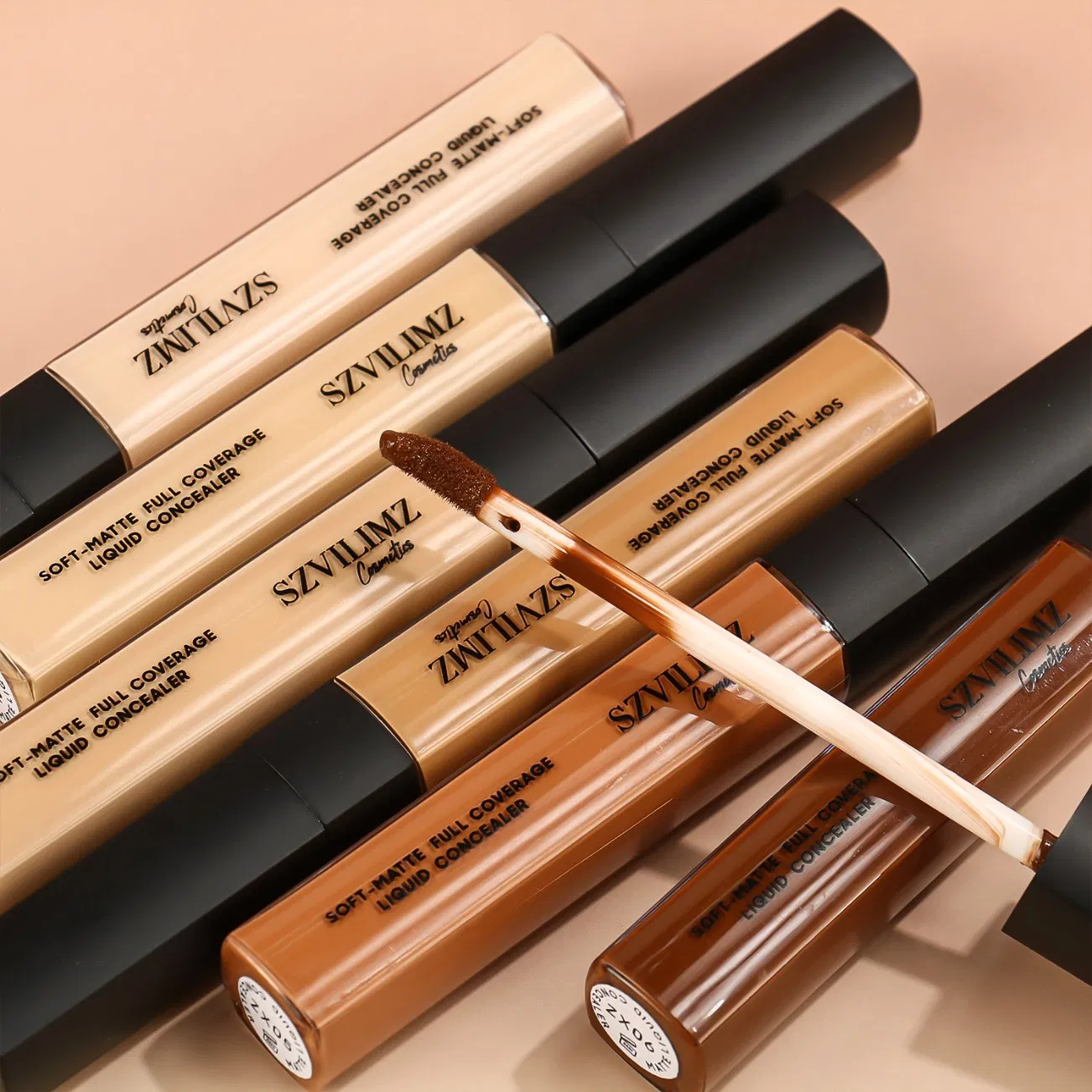 Wholesale Lip Makeup Waterproof Lightweight Black Full Coverage Liquid Hydrating Concealer