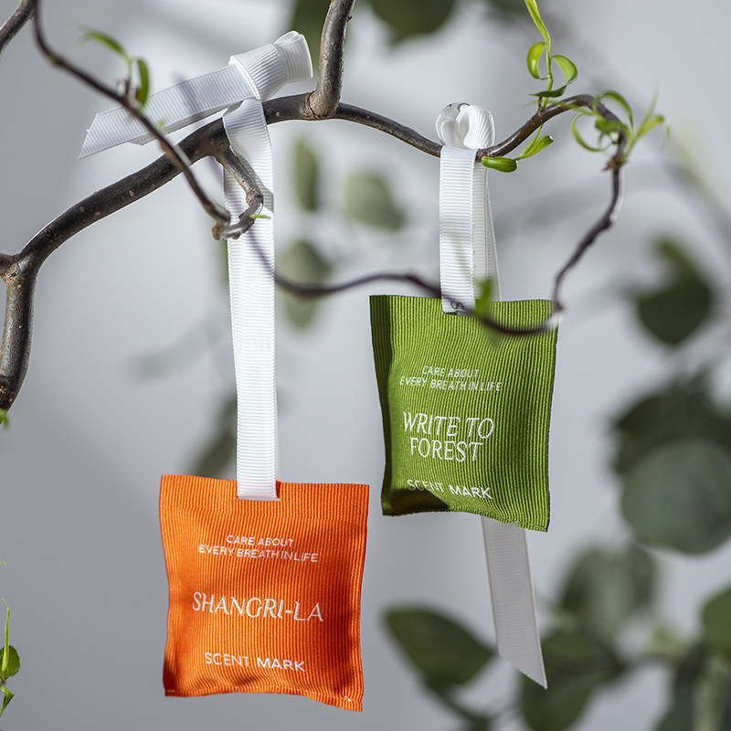 High Quality OEM Scented Bag with Hanging Ribbon and Outlet Clip for Car & Home
