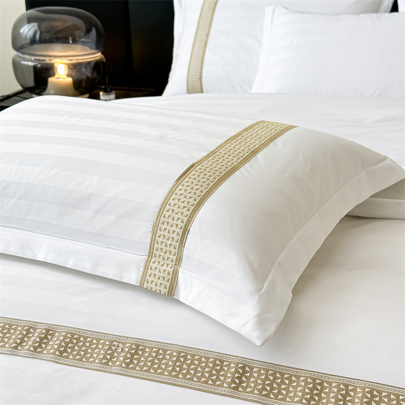 Pure Cotton White Hotel Linen ODM/OEM Embroidery Printed Duvet Cover Bed Sheets Queen King Size Sabanas Quilt Cover Webbing Sateen Four Pieces Bedding Set