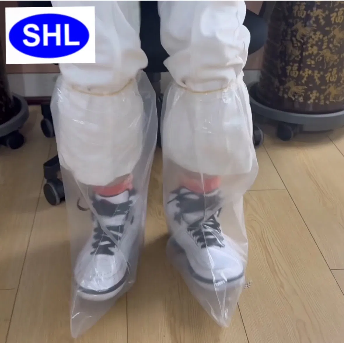 Long Disposable Waterproof PE Shoecovers
