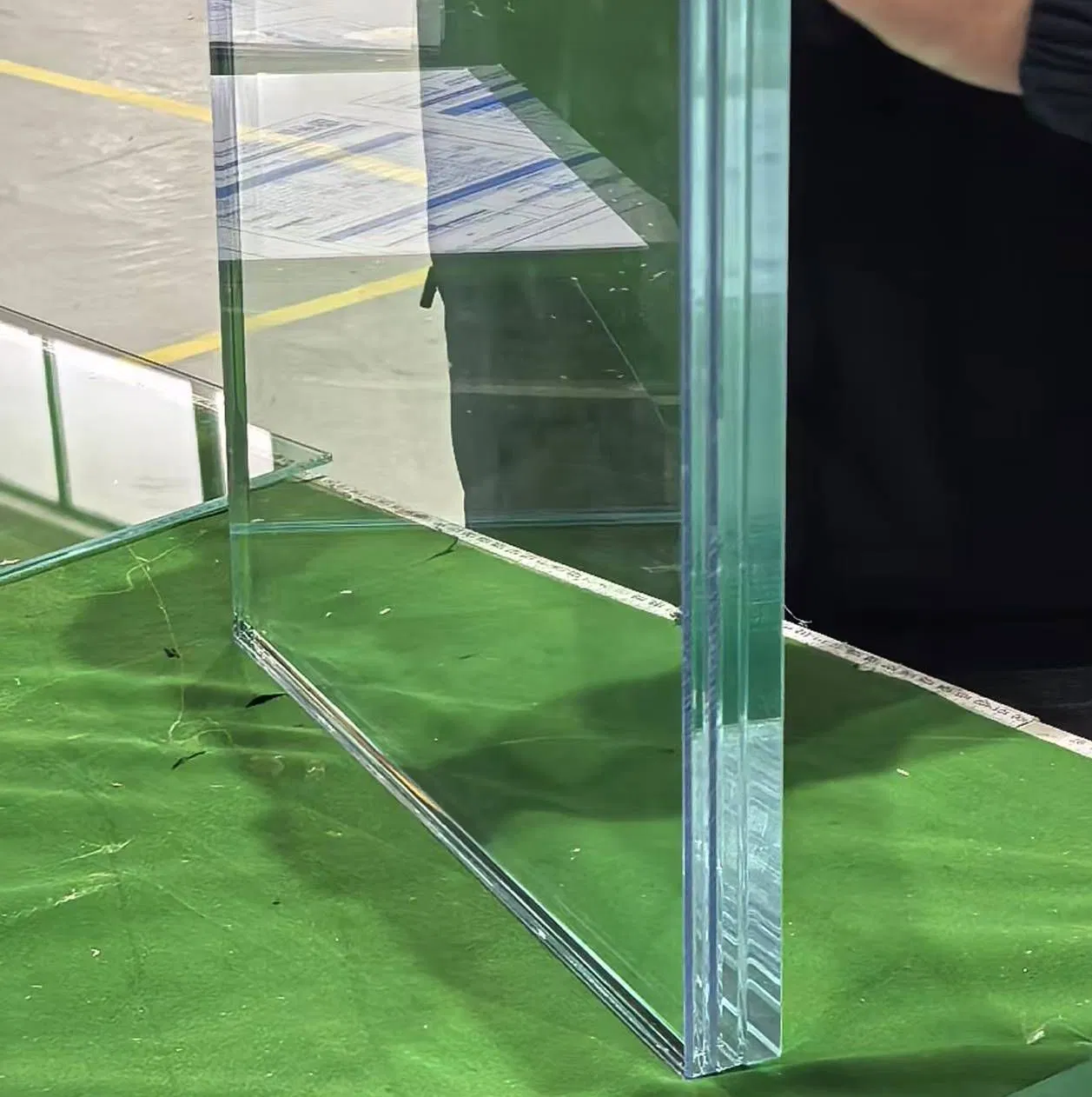 Tempered Customized Laminated Polycarbonate Glaizng safety plastic Glass for Bulletproof