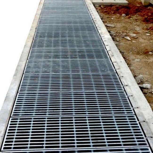 Anti-Corrosion Safety Flooring Galvanized Steel Grating for Outdoor Hazardous Areas