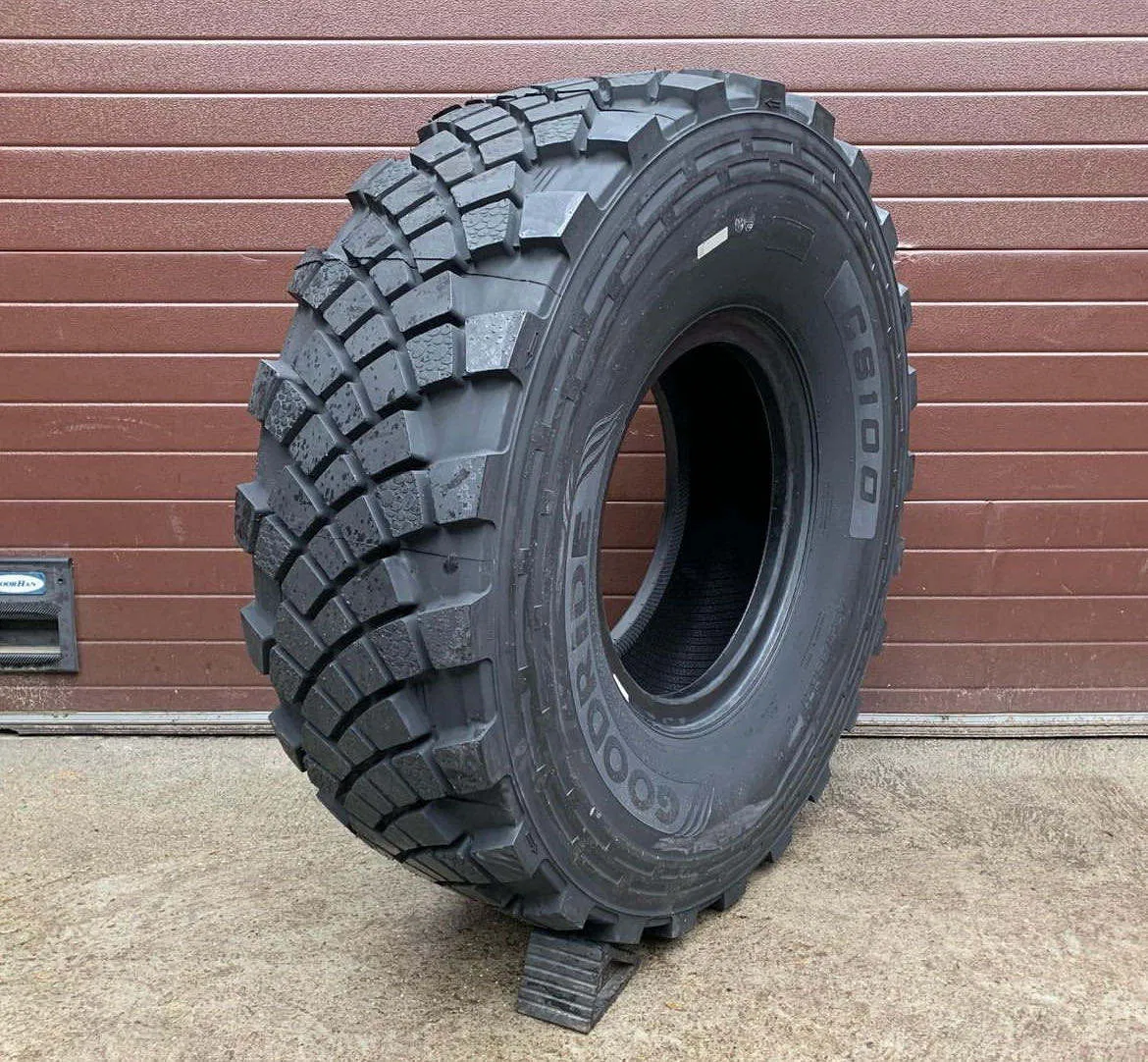 Шина промышленная OTR для карьерной техники Chaoyang 315/80R22.5 425/85R21 CS100