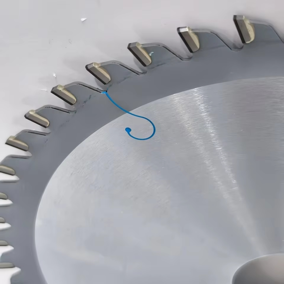 Алмазный диск PCD для точной резки МДФ и дерева