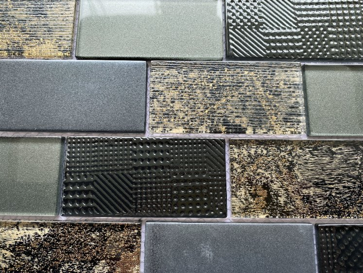 Мозаика стеклянная черная, современный дизайн, кирпичный стиль