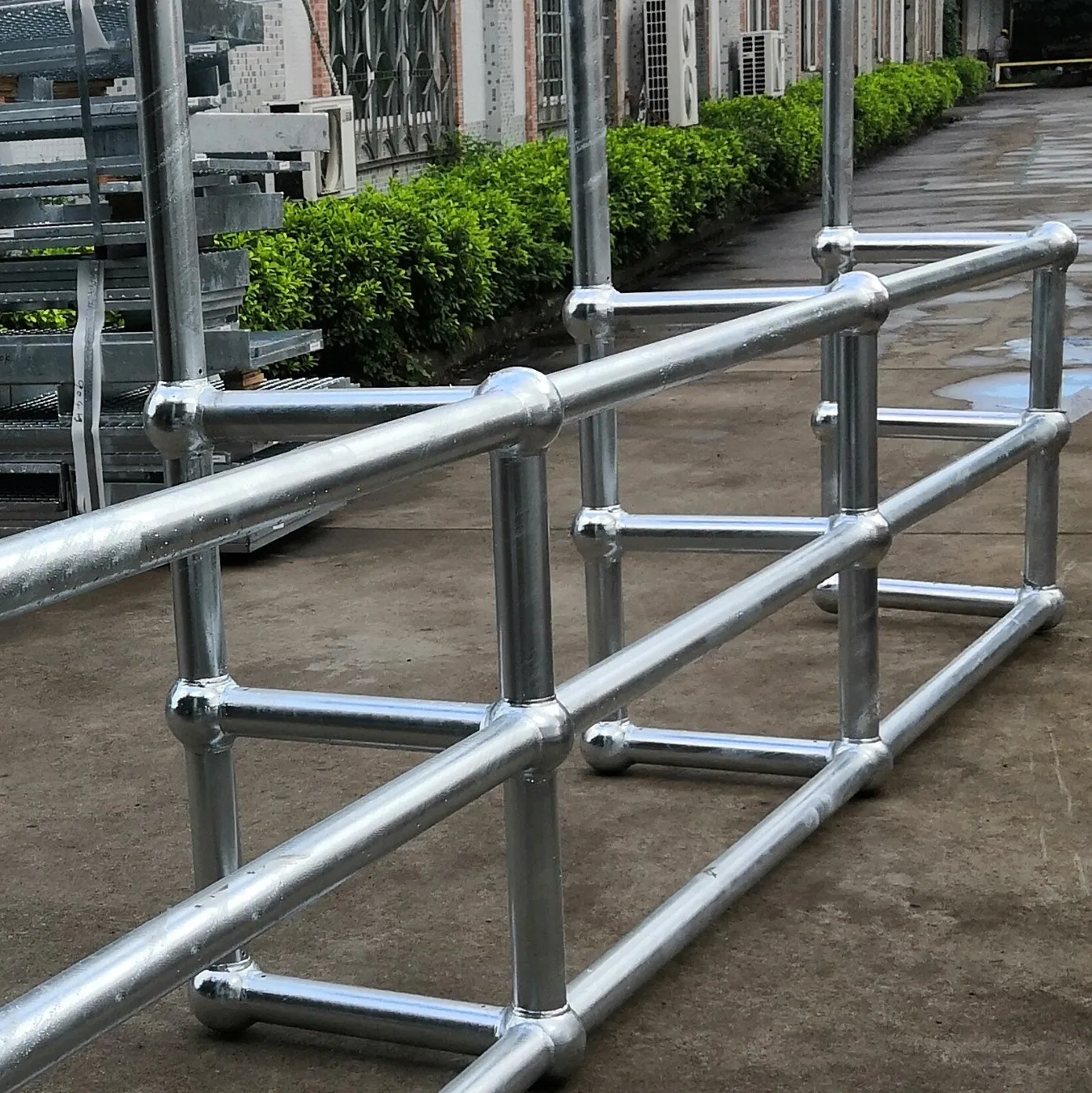Light Steel Structure Forgebar Grating Platform Mega-Ball Heavy Duty Handrails