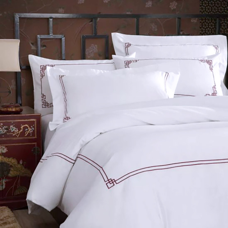 Hot Sale Elegant Embroidery Luxury Queen Bedding Set