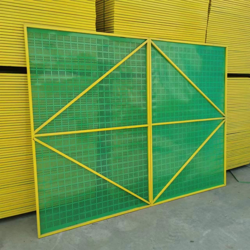 Quick-Installation Scaffolding Safety Net Featuring Reinforced Edges and Secure Attachment Points