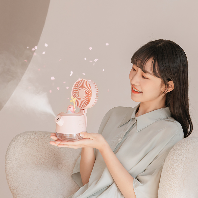 Cute Pet Mini Fan Four in One Desktop USB Charging Humidifier Fan A04A