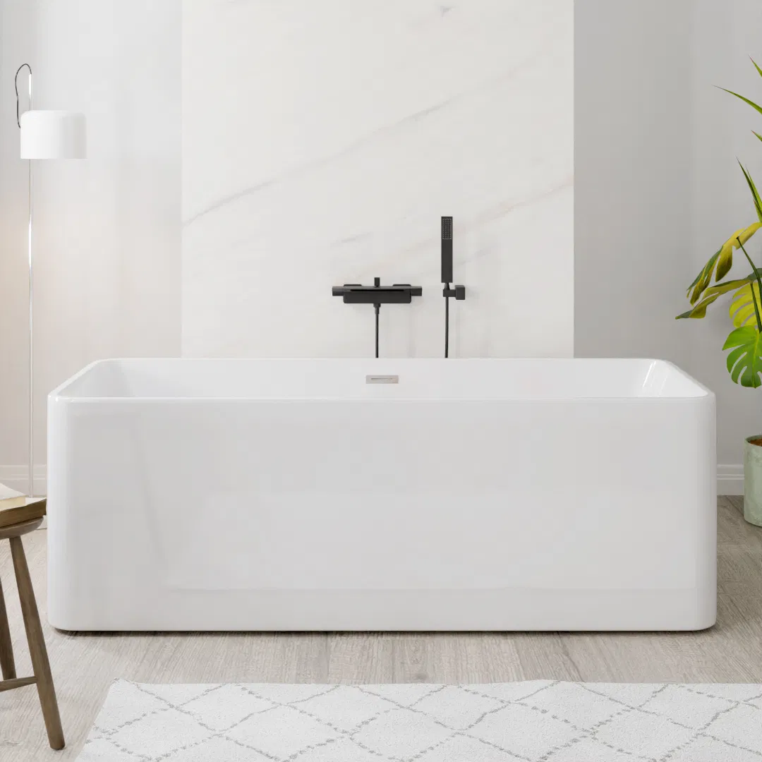 Минималистичная акриловая ванна белая