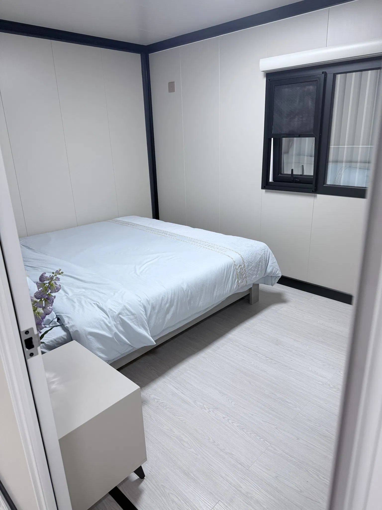 Insulated 20FT 40FT Tiny Prefabricated Expandable Home 2 3 4 Bedroom Foldable Container Portable Expandable House Prefab Luxury Villa Apartment