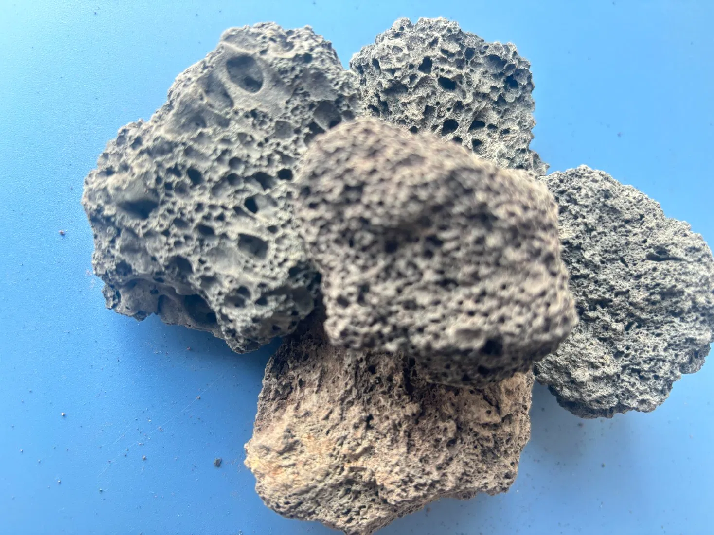 Wholesale High Quality Light Weight Porous Grill Volcanic Stone