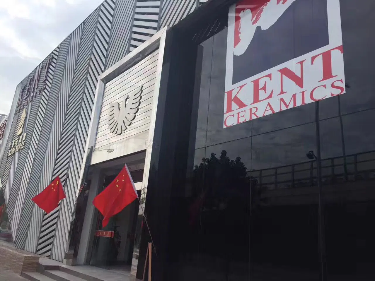 Смеситель для раковины из латуни, однорычажный