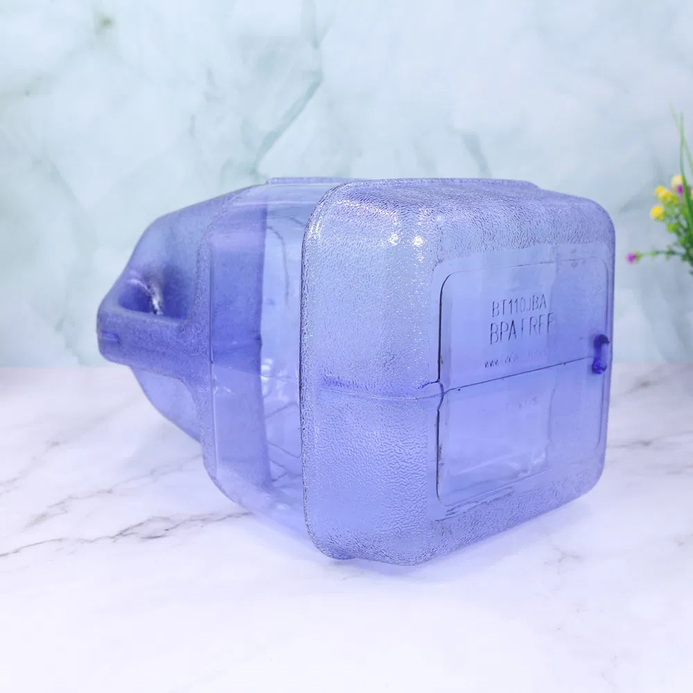 Wholesale BPA Free Plastic Jug sports water bottle with Handle for sports