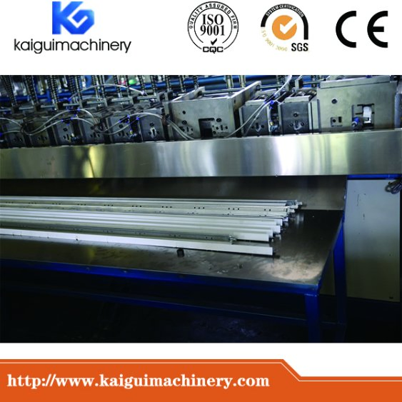 China Manufacturer Roll Forming Machine for Gypsum Profile