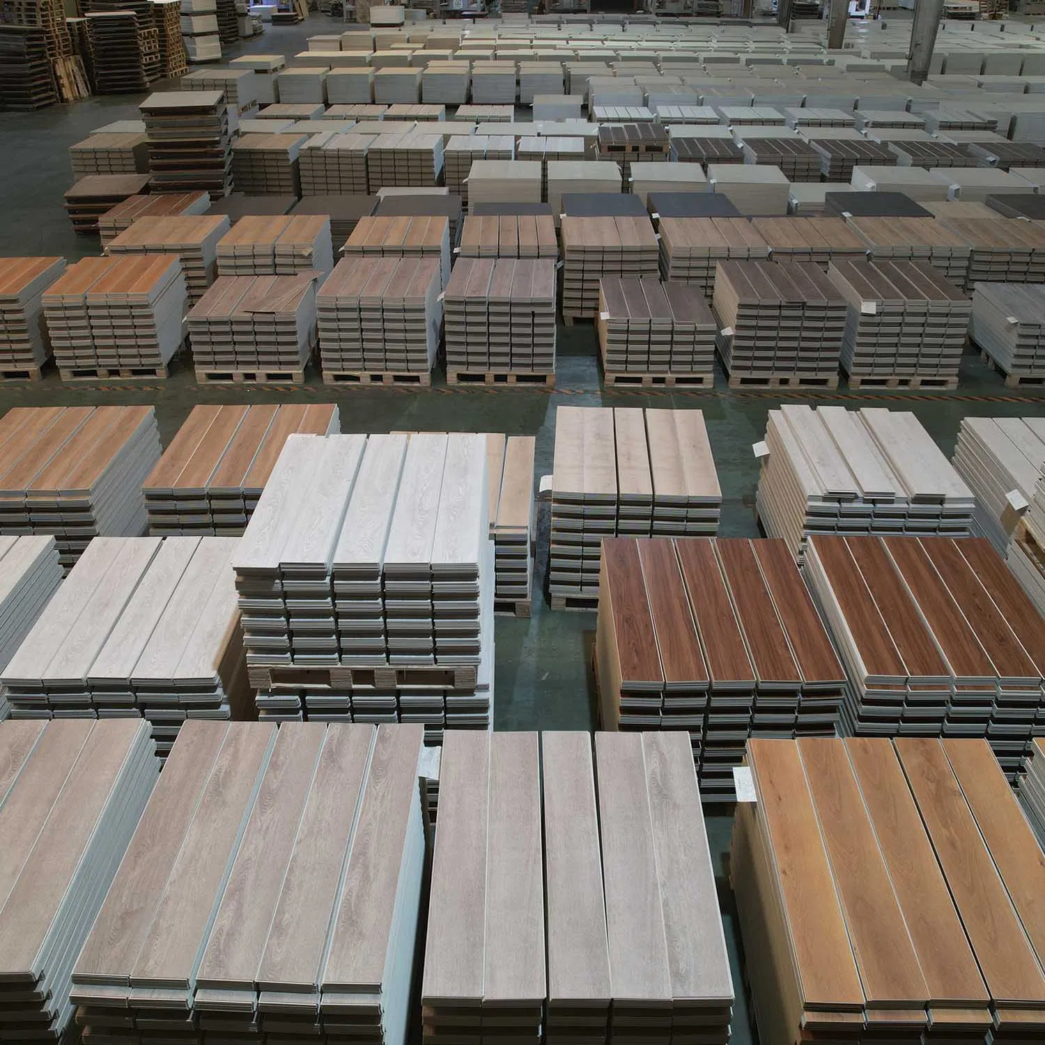 Паркетная доска SPC/PVC 8-12 мм, ламинат