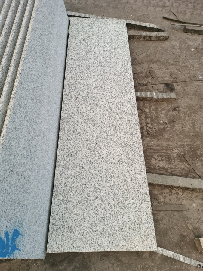 Jilin White Granite G2201 Countertop for Kitchen and Bathroom