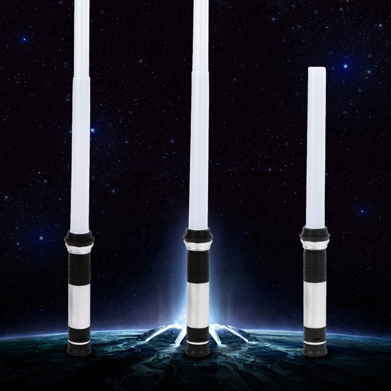 Телескопический лазерный меч со световыми эффектами