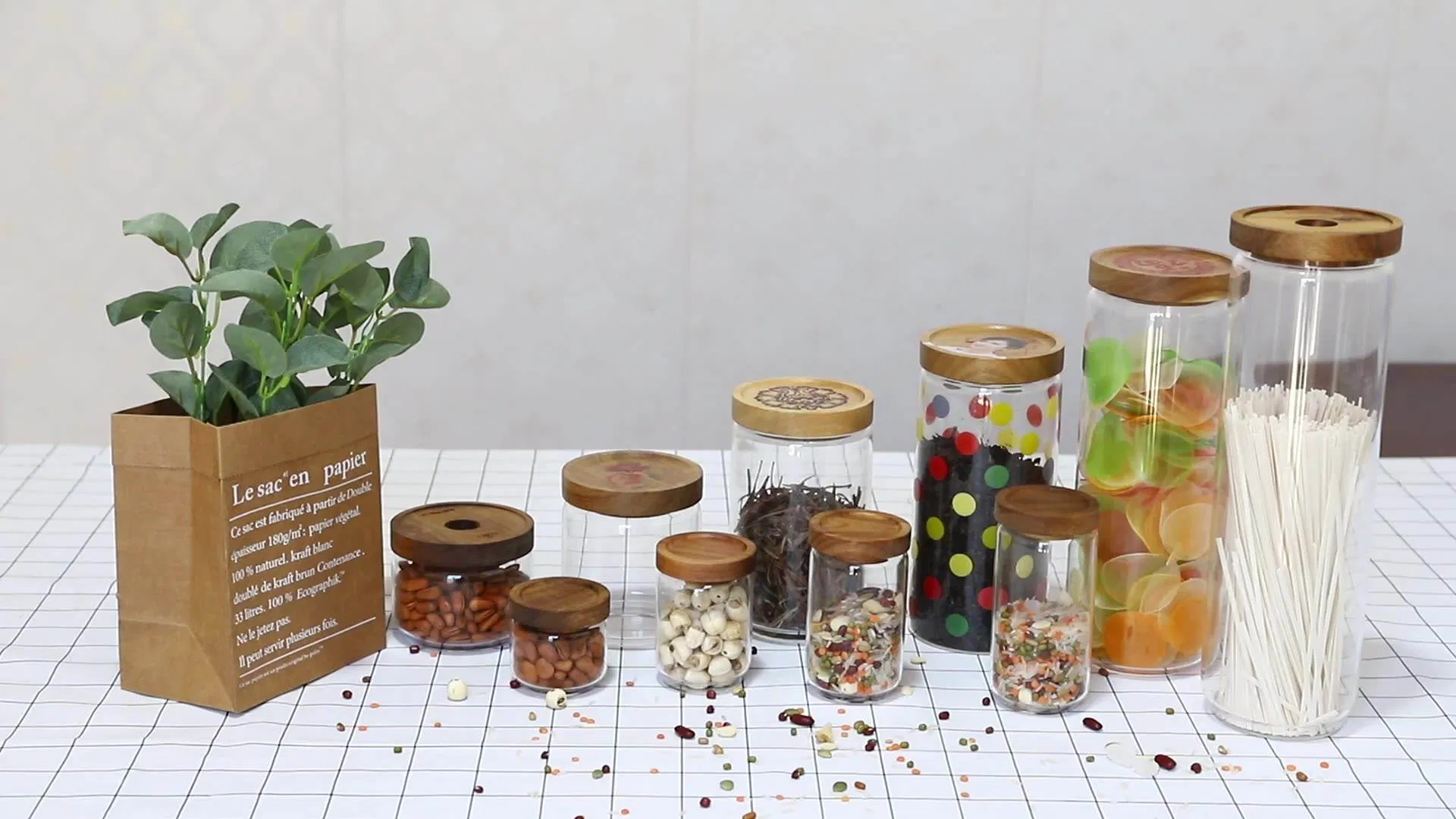 High Borosilicate Home Kitchen Food Spice Glass Storage Container Jar with Sealed