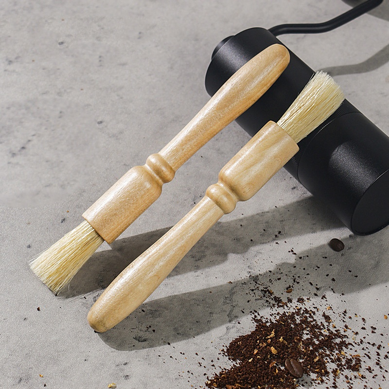 Щетка для чистки кофемолки с деревянной ручкой