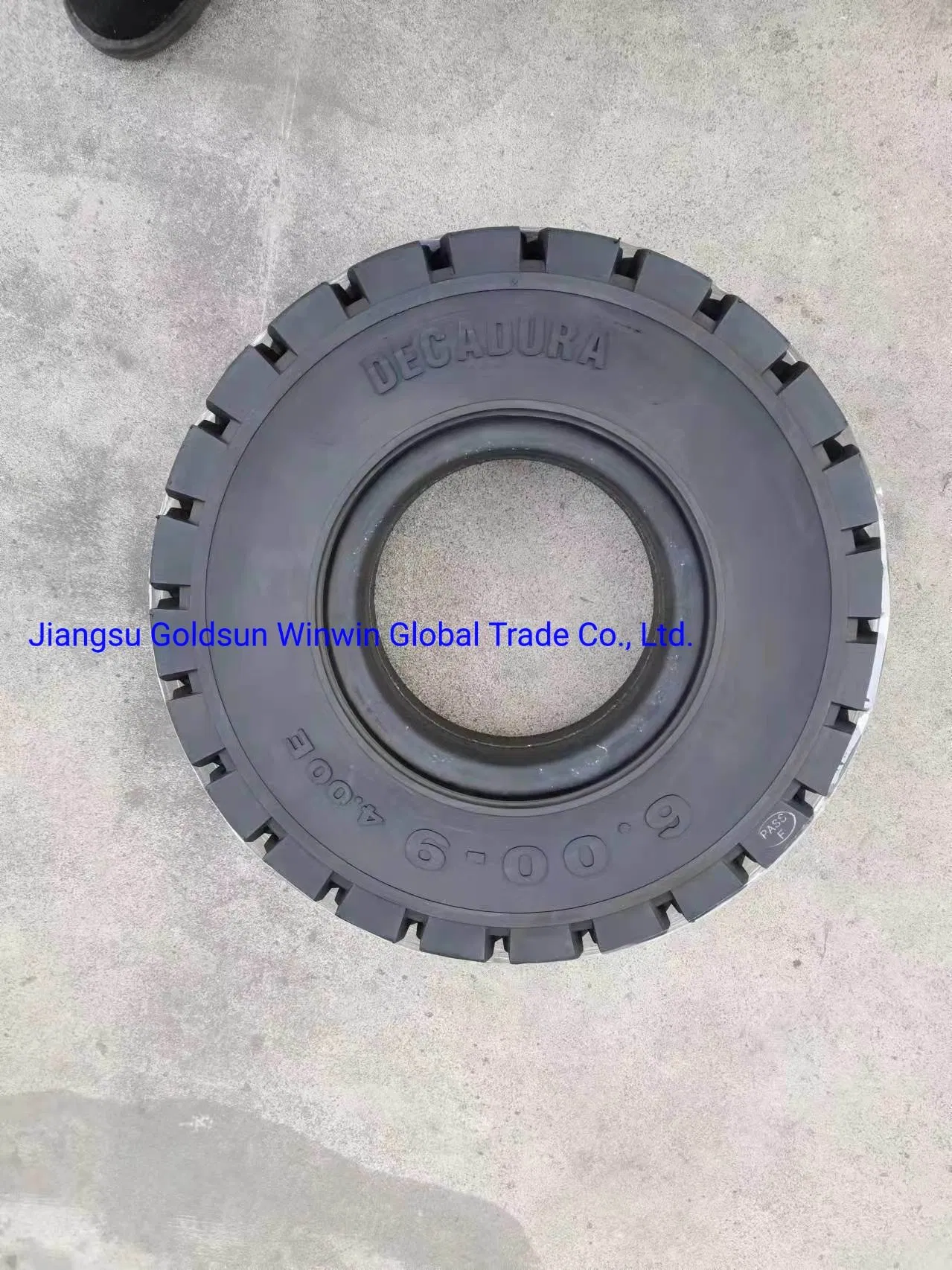 Decadura Spider Lift Tyres - High Quality Solid Tyres from China