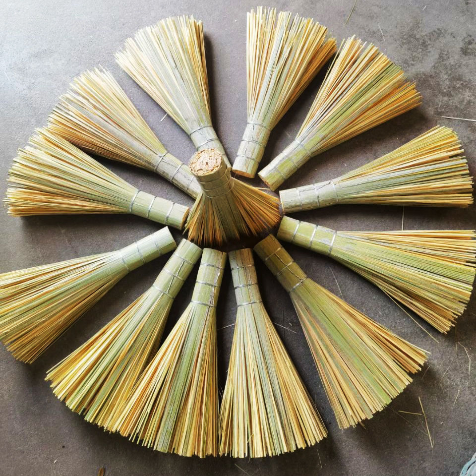 Traditional Bamboo Wok Brush for Pan, Pot, Palate Skillet Cleaning Whisk Brush