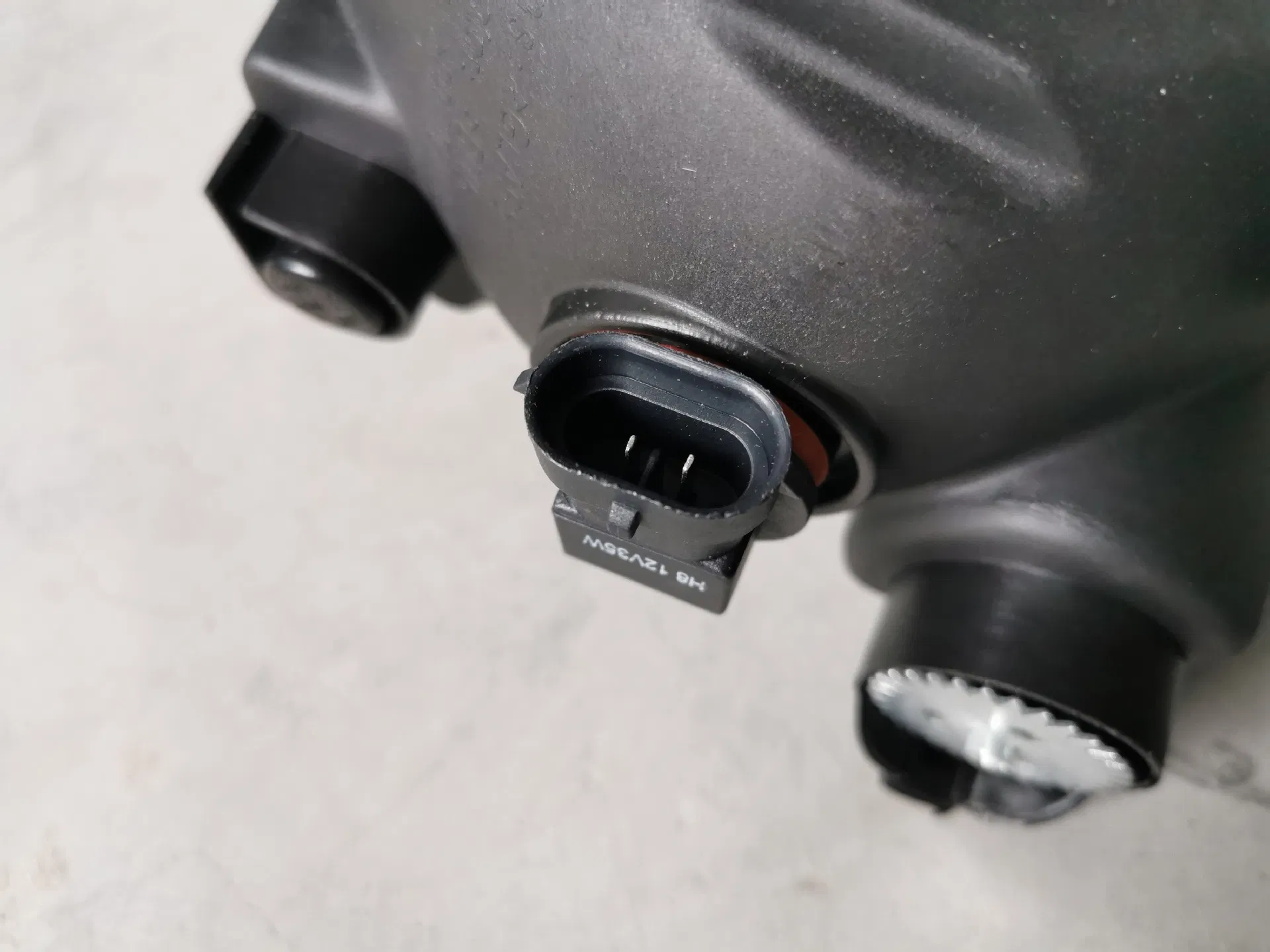 Противотуманная фара 12V для SAIC Maxus T60/T70 (2017)