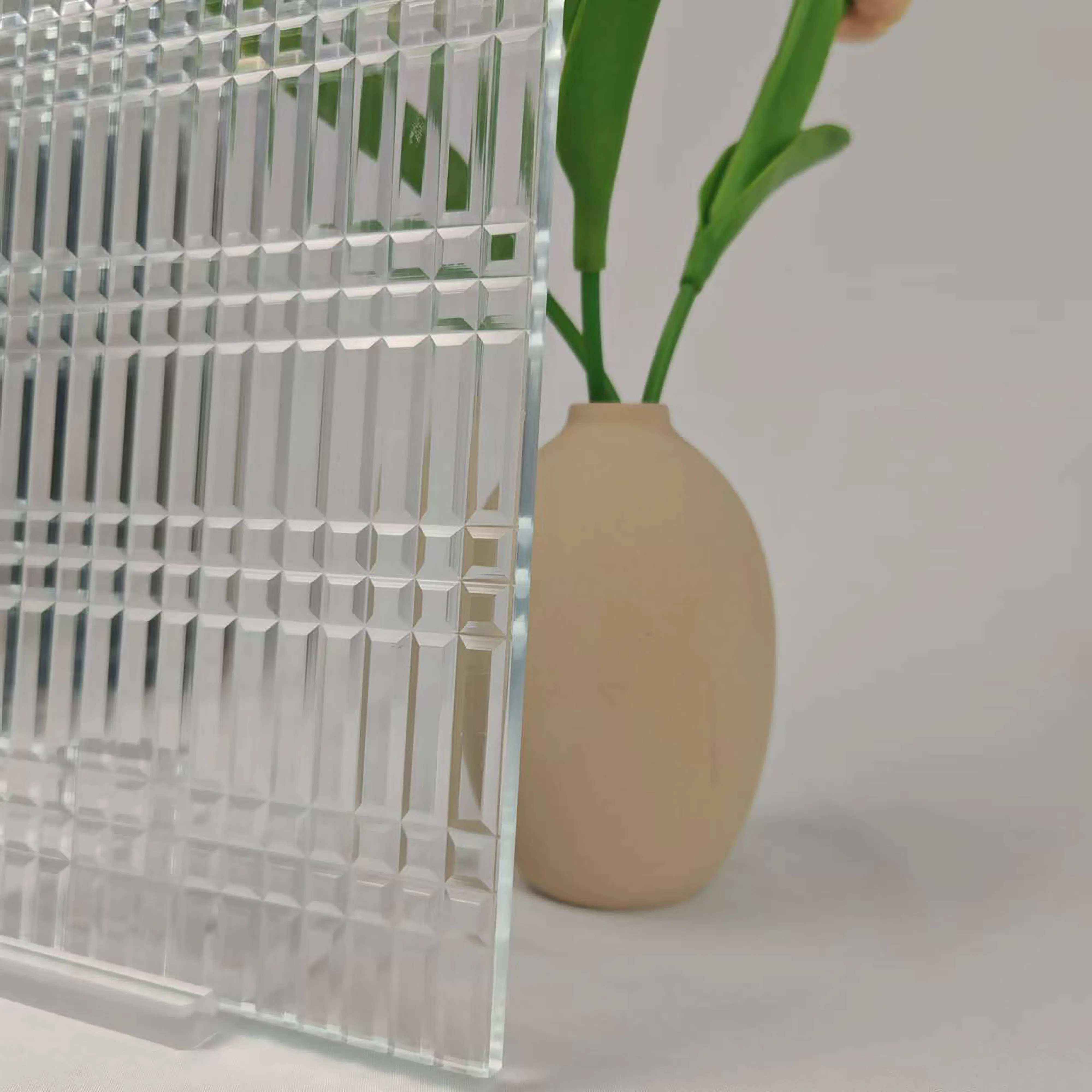 Chic Frosted Glass for Elegant Bathroom Decor and Unique Gifts