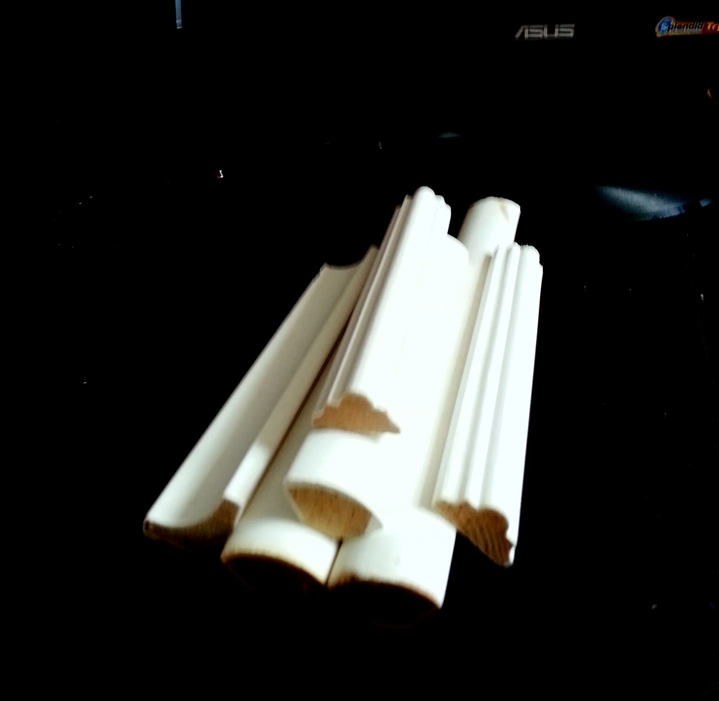 Primed Wood Small Size 1/4 Quarter Round Moulding