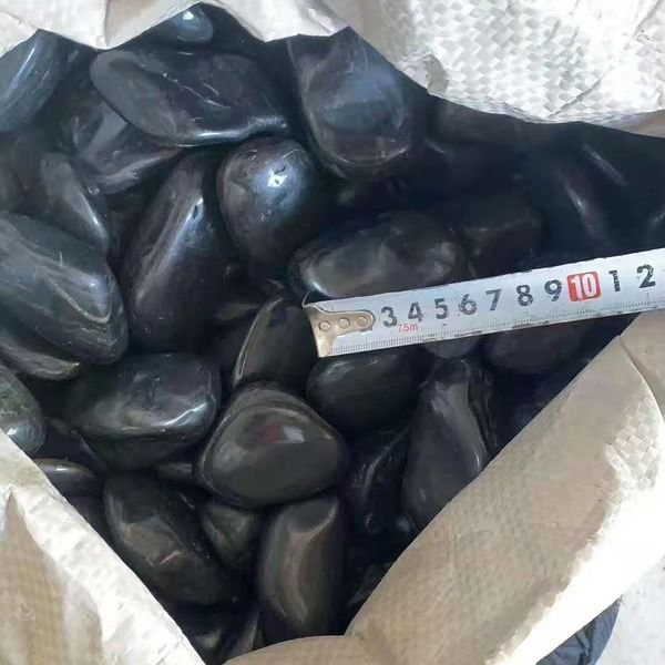 High Quality Natural Stone Landscape Pebble Black Pebbles for Outdoor