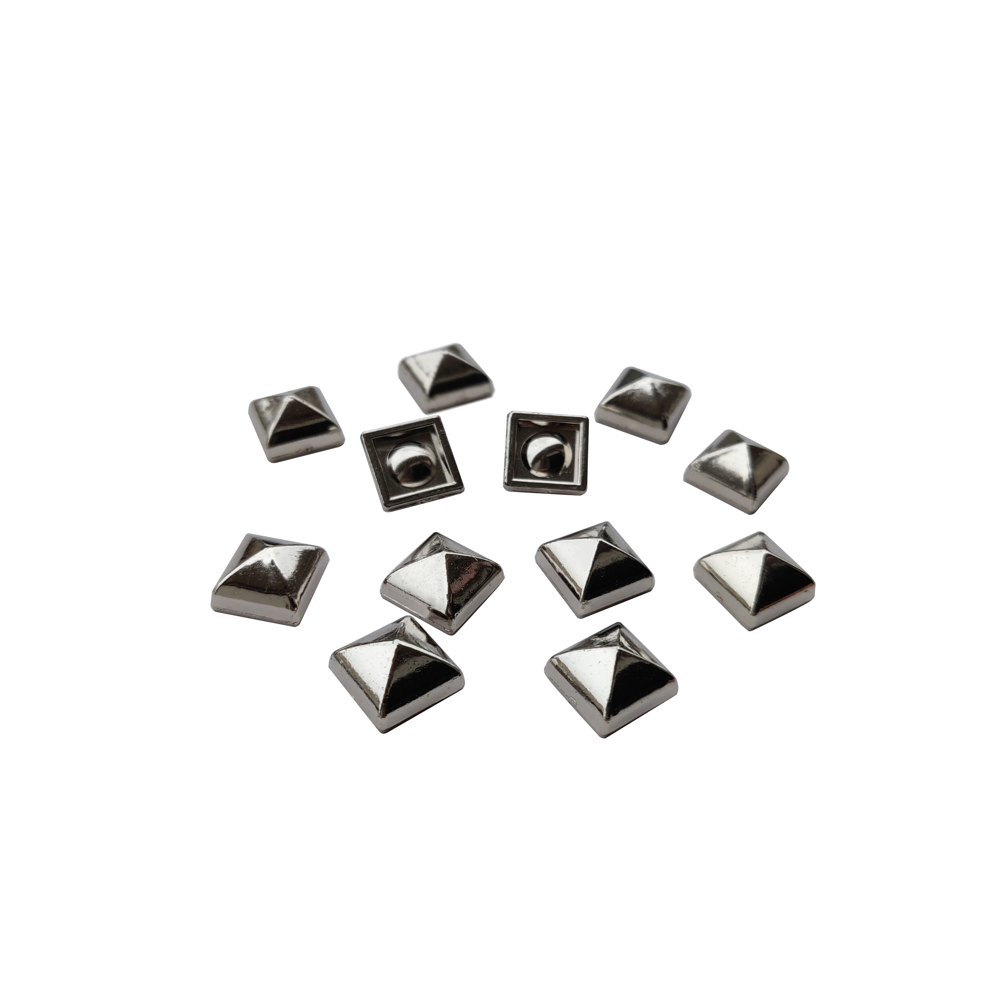 Заклепки декоративные для одежды сумок и обуви