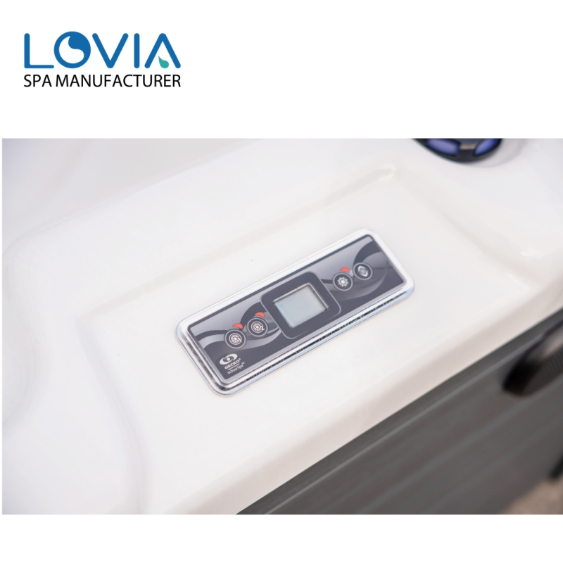 SPA-ванна для 4 человек с гидромассажем