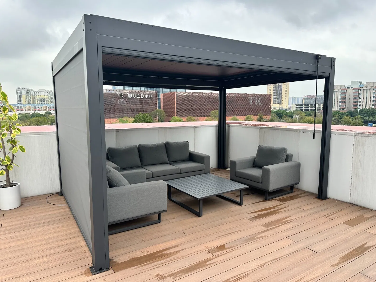 3X4 Pergola Easily Assembled Opening Roof Motorised Gazebo Louver with LED Lights