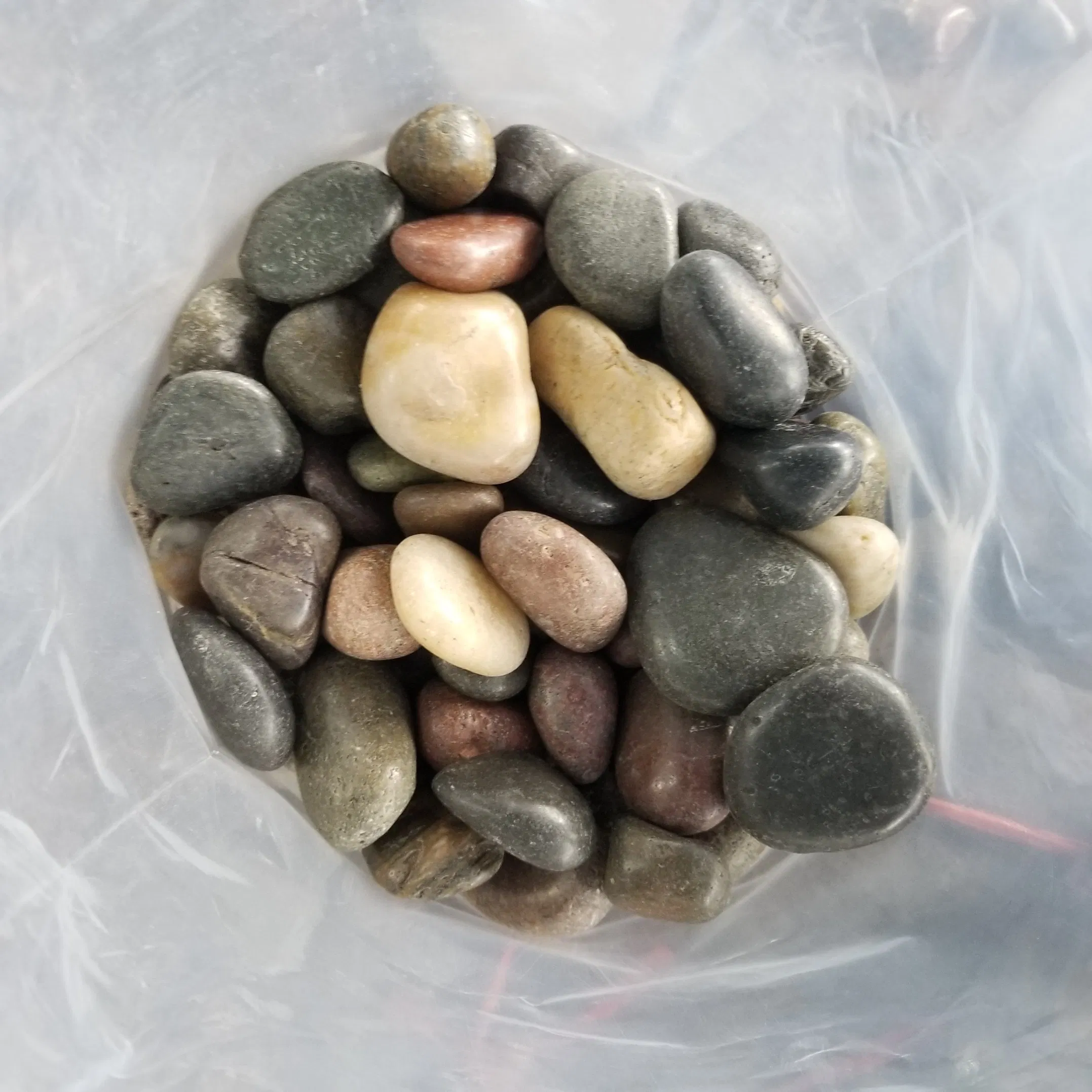 High Quality Black White Beige Polished River Pebble Stone for Garden, Landscaping