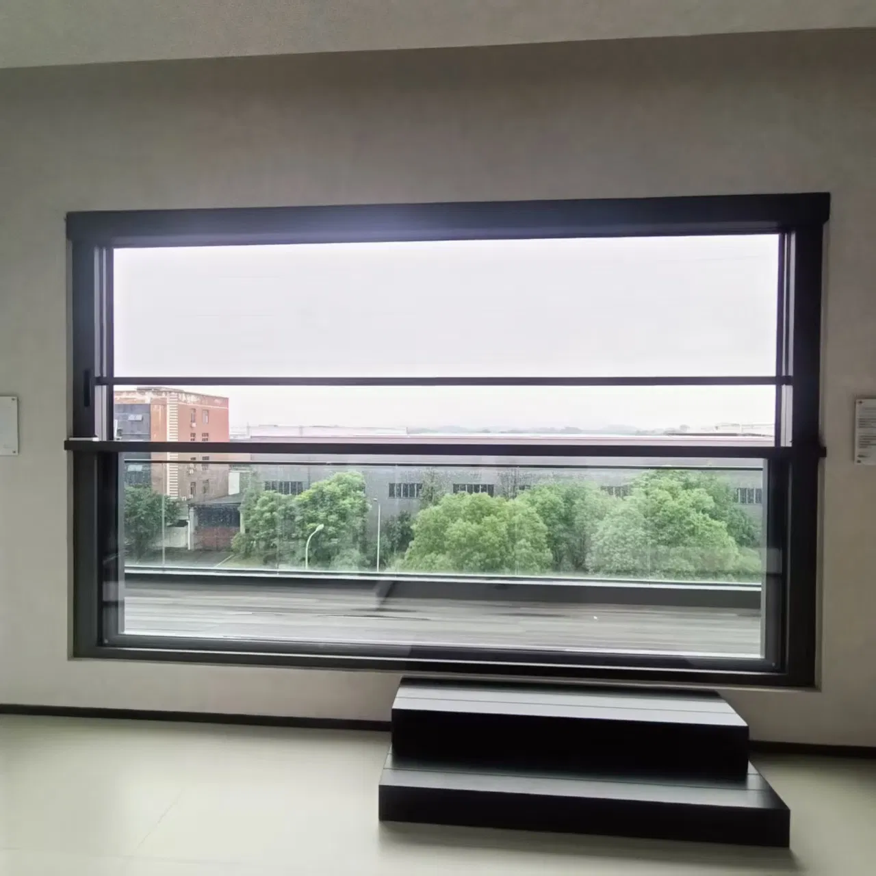 Smart Infrared Sensor Aluminum Window Screen Ventilation Series with Anti-Pinch Hand Design Automatic Lifting Window for Hotel Use Home Decor Building Material