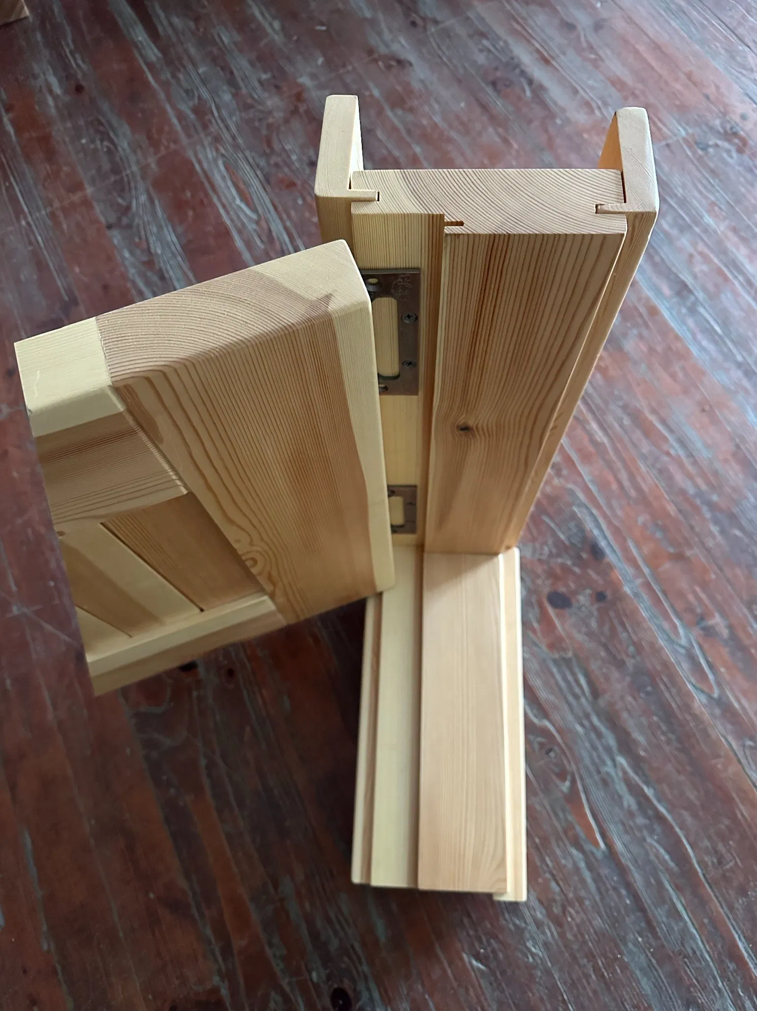 Solid Wood Pine Door with Knots with Wood Wax Oil