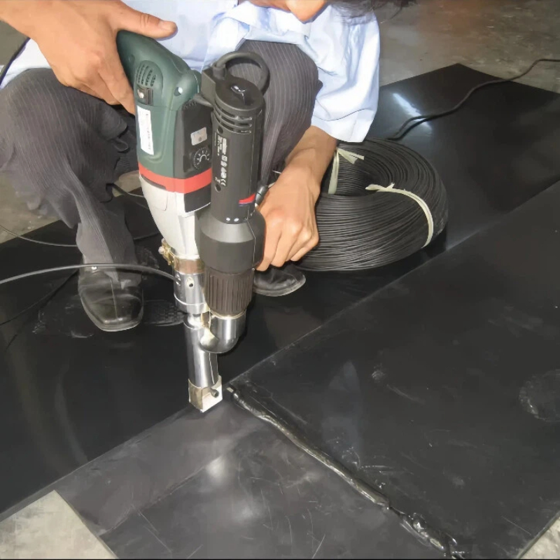 The Handheld Plastic Extrusion Welding Gun with Welding Rod