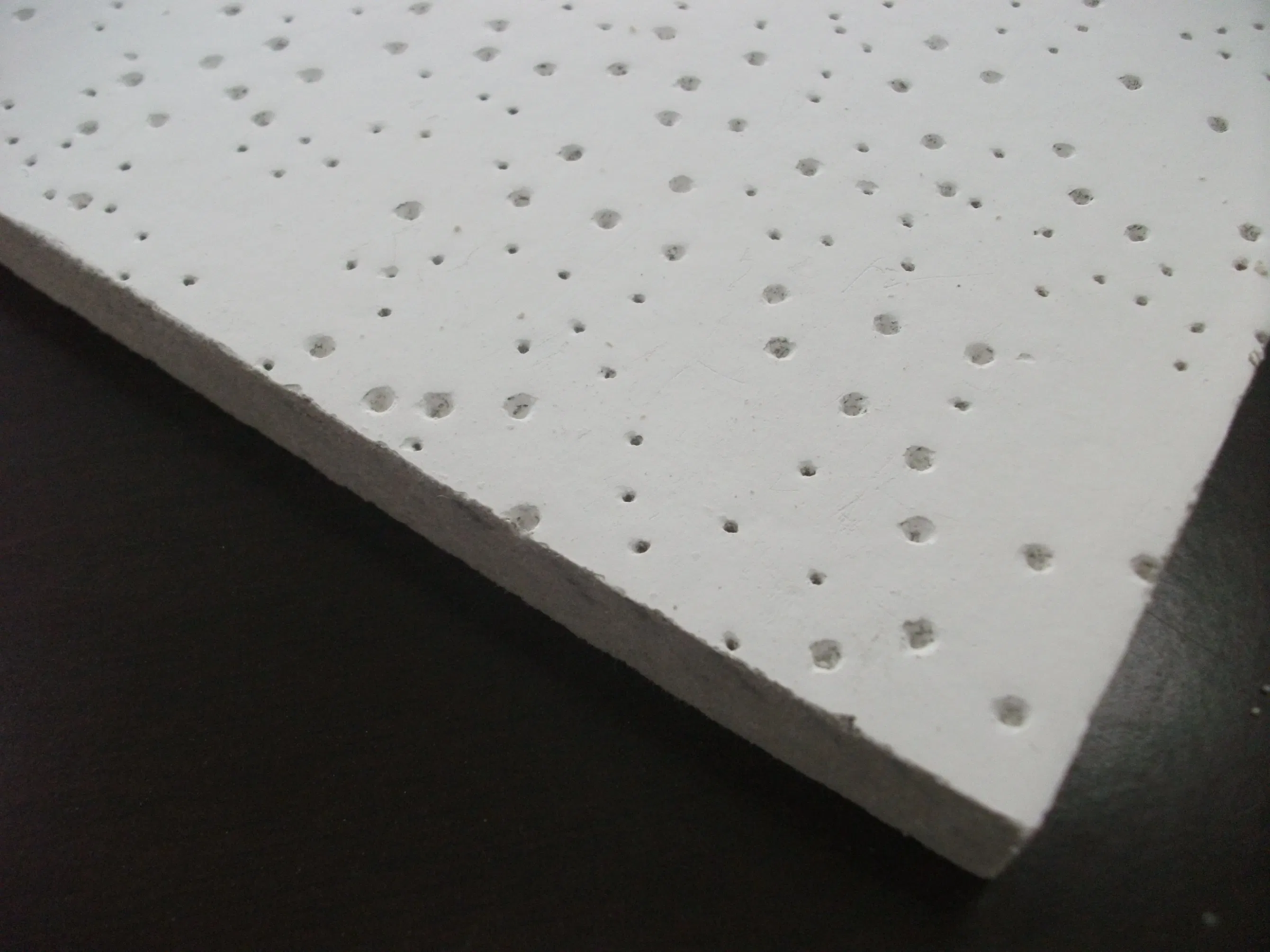 Mineral Fiber Board for Suspended Ceiling 600*600*15mm