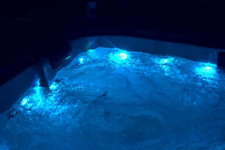 Горячая ванна на 8 человек Premium для вечеринок