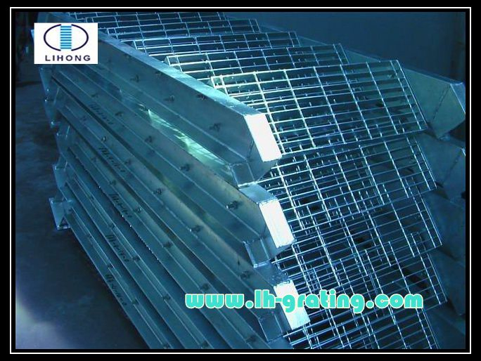 Hot DIP Galvanized Steel Stair Treads for Step Ladders