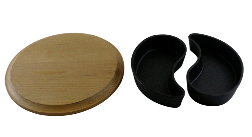 Чугунная сковорода Тайцзи с деревянным подносом