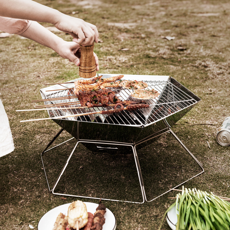 Stainless Steel Barbecue Grill, Fire Pit, Foldable and Portable Meat Grill
