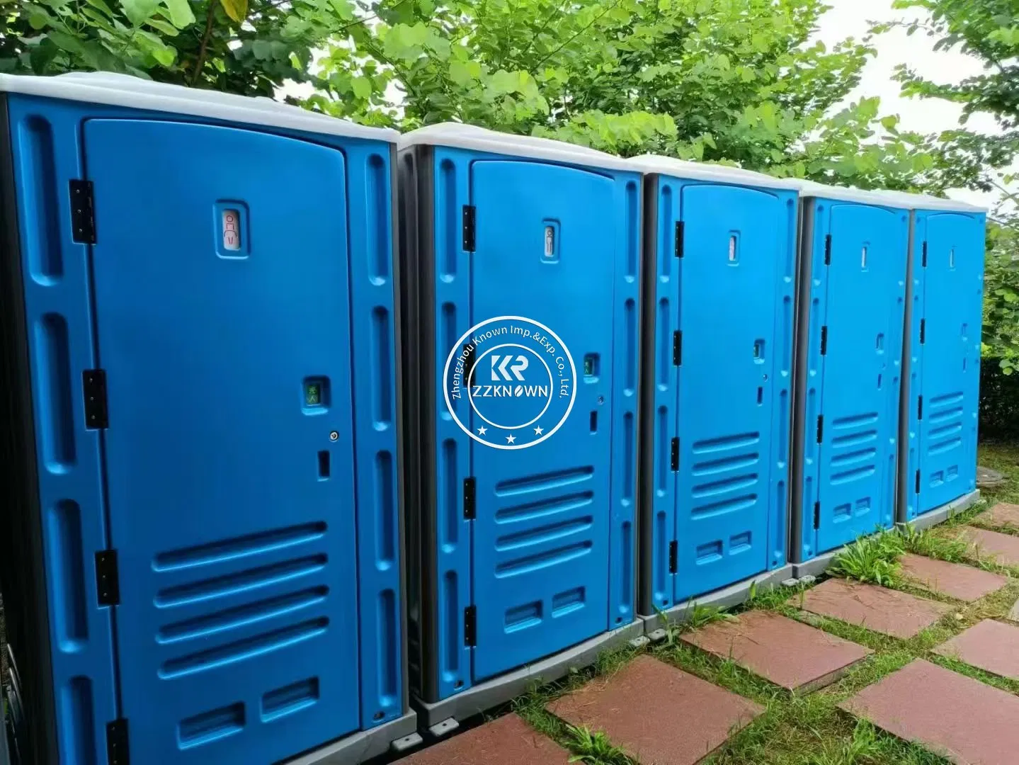 2025 Modern Portable Flushable Toilet Tank China Mobile Design with Container Material