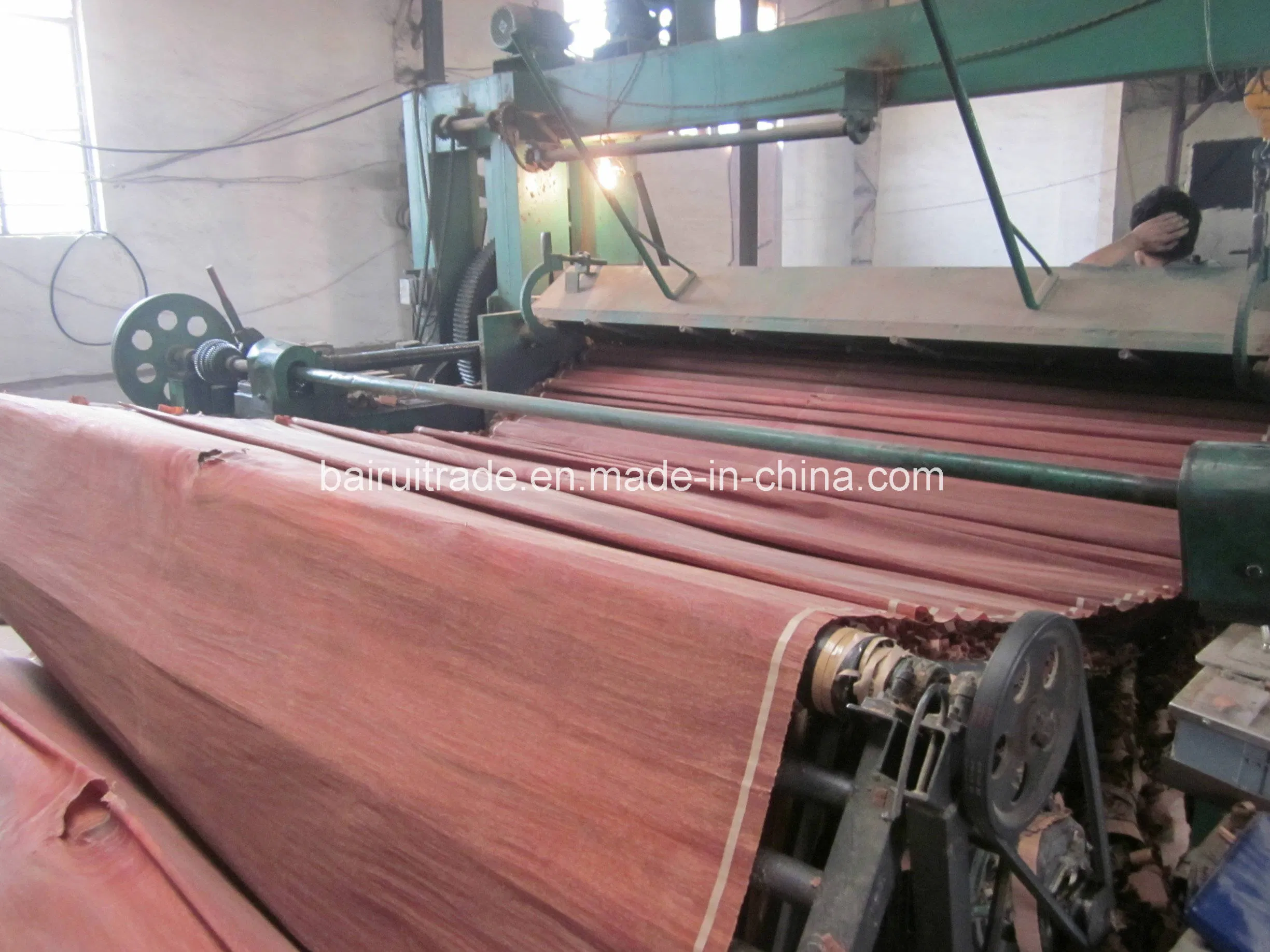 0.3mm Red Plb Wood Face Veneer Linyi for Making Plywood