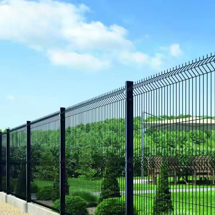 Easy-to-Install 3D Fence Panels for Outdoor Safety and Security