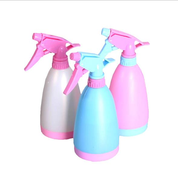 Hand Pressure Candy-Colored PE Plastic Watering Trigger Can 500ml Garden Watering Sprayer with Disinfectant