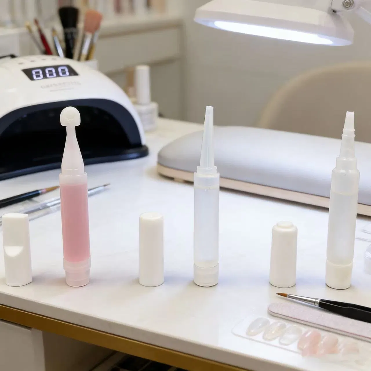 Strong Skin-Friendly Easy-Apply Factory Nail Adhesive Strong Adhesion 401 Nail Glue